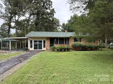 1214 Old Nc 27 Hwy, Mount Holly, NC 28120