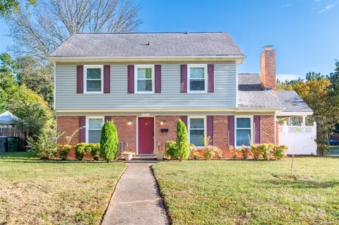 5111 Coronado Dr, Charlotte, NC 28212