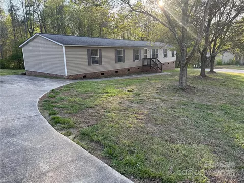 142 Crown Ct, Kings Mountain, NC 28086