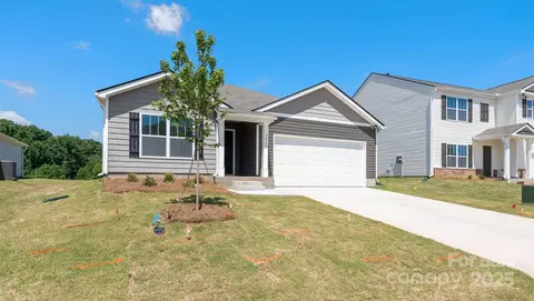 212 Callie River Ct, Clyde, NC 28721