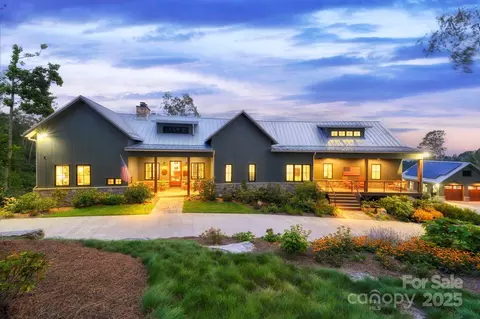 17 Elk Trl, Asheville, NC 28804