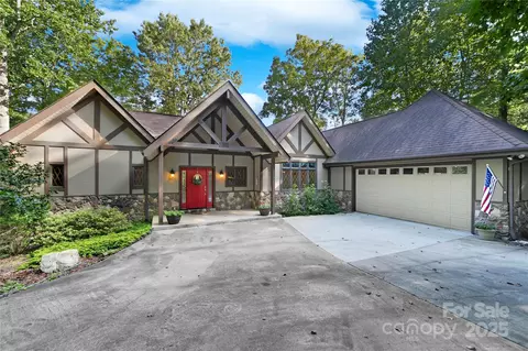 174 Echota Ln, Brevard, NC 28712