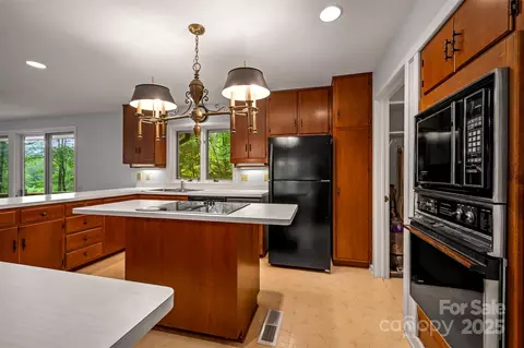 Kitchen - 106 Blue Bird Ln, Tryon, NC 28782 photo 1 of 2