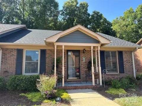 232 Pointe Cir, Rock Hill, SC 29732