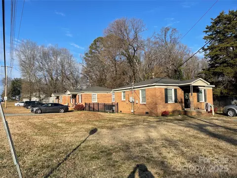 1902 Catherine Simmons 30 Ave #30, Charlotte, NC 28216