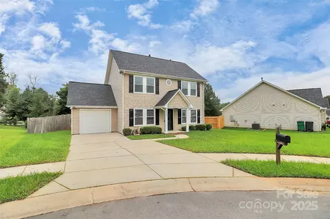 4234 Red Shed Ln, Charlotte, NC 28269