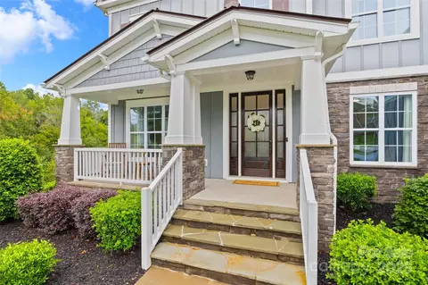 414 Hampton Trail Dr, Fort Mill, SC 29708