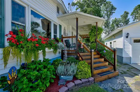 162 Summer Hill Ln, Spruce Pine, NC 28777