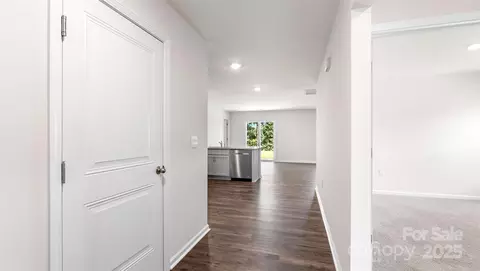 Entry Way - 33 Callie River Ct, Clyde, NC 28721 photo 2 of 4