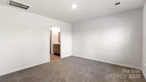 Bedroom - 33 Callie River Ct, Clyde, NC 28721 photo 4 of 6