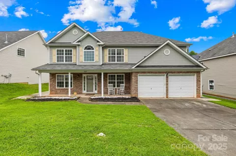 5025 Wicklow Dr, Gastonia, NC 28054