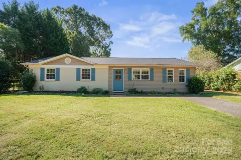 421 Avon Ave, Troutman, NC 28166