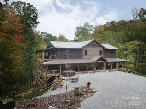 16 Gihon Waters Trl, Canton, NC 28716