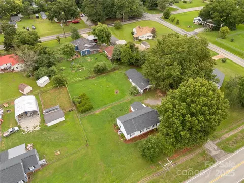 View/Area - 1015 Grace Ave, Lancaster, SC 29720 photo 1 of 8