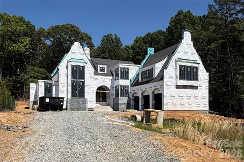 8023 Litaker Manor Ct, Charlotte, NC 28270