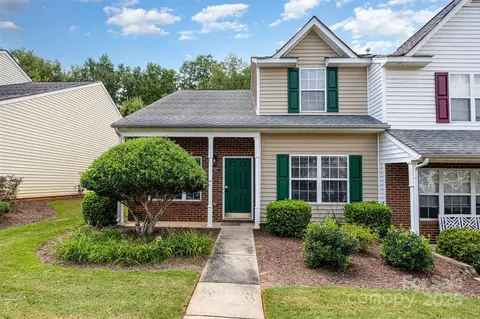 7383 Sun Dance Dr, Fort Mill, SC 29707