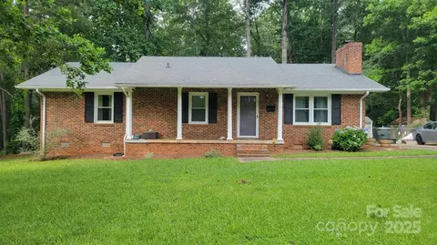 27 Southbrook Dr, York, SC 29745