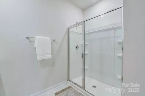 Bath - 1121 Secrest Commons Dr, Monroe, NC 28112 photo 1 of 2