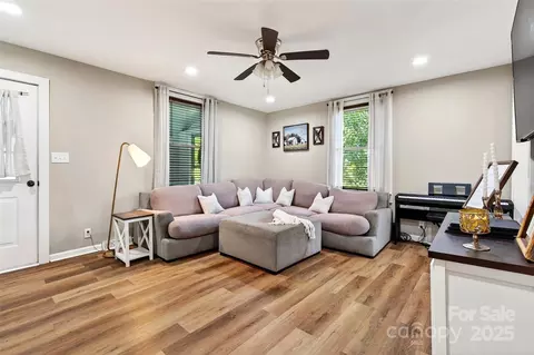 Living - 87 2nd St, Marion, NC 28752 photo 3 of 3