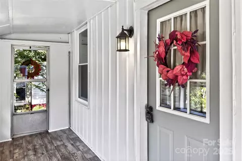 Exterior - 87 2nd St, Marion, NC 28752 photo 1 of 8