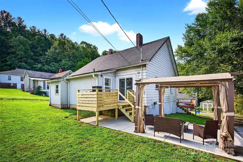 Exterior - 87 2nd St, Marion, NC 28752 photo 2 of 8