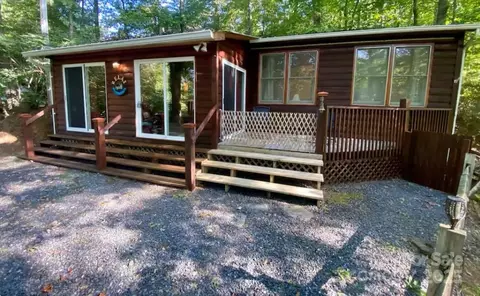 292 Bear Cub Dr, Spruce Pine, NC 28777