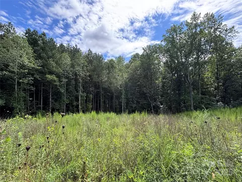 310 Ponderosa Rd, Stanley, NC 28164