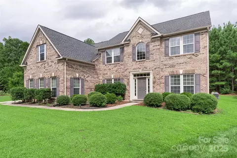 1482 Rosemont Dr, Fort Mill, SC 29707