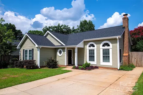 14237 Quartz Ln, Pineville, NC 28134