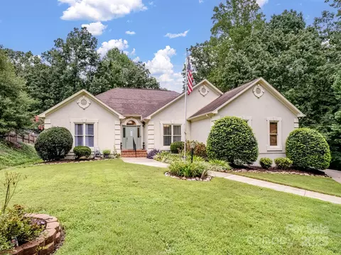 202 Woodridge Dr, Belmont, NC 28012