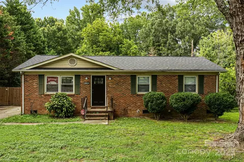 3801 Sofley Rd, Charlotte, NC 28206