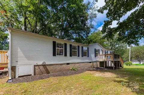 35 Glenview Pl, Arden, NC 28704