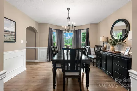 Dining - 2169 E Winds Ave, Morganton, NC 28655 photo 2 of 4