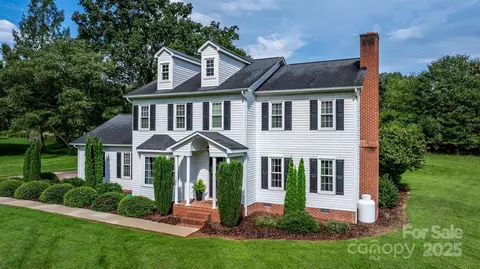 Exterior - 2169 E Winds Ave, Morganton, NC 28655 photo 2 of 3