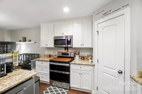 Kitchen - 703 Brookcrest Dr, Kannapolis, NC 28081 photo 4 of 5