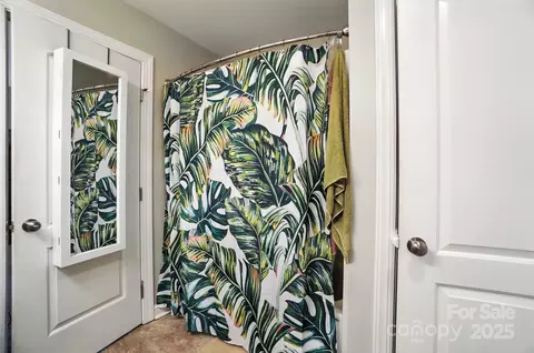 Bath - 703 Brookcrest Dr, Kannapolis, NC 28081 photo 3 of 5