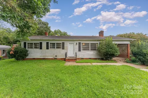 1213 Carolyn Dr, Albemarle, NC 28001