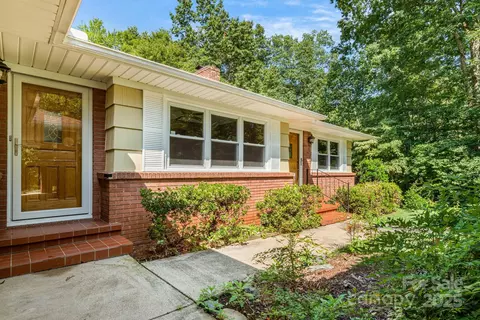 58 Blue Ridge Assembly Dr, Black Mountain, NC 28711
