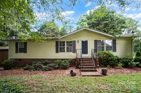 643 Lowland Dairy Rd, Mount Holly, NC 28120