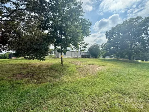 10306 Kluttz Rd, Rockwell, NC 28138