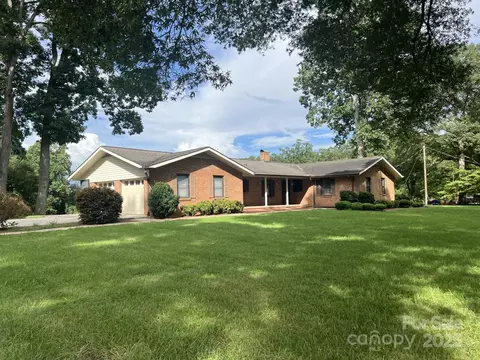 2572 Keisler Dairy Rd, Conover, NC 28613