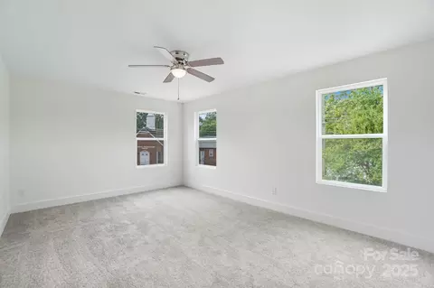 846 Murphy St, Kannapolis, NC 28081 photo 25