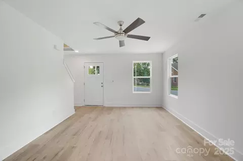 846 Murphy St, Kannapolis, NC 28081 photo 8