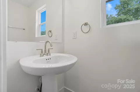 846 Murphy St, Kannapolis, NC 28081 photo 20