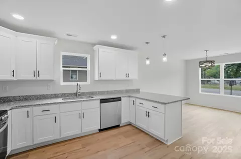 846 Murphy St, Kannapolis, NC 28081 photo 15