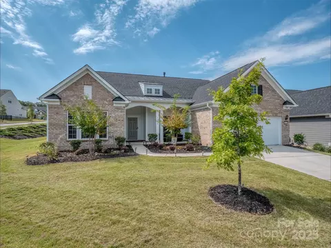 9332 Miami Bluff Dr, Huntersville, NC 28078