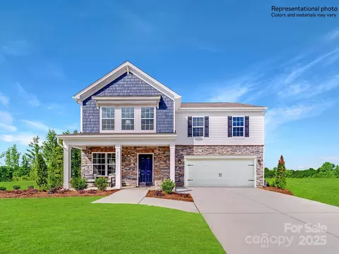 1721 Little York Cir, Edgemoor, SC 29712