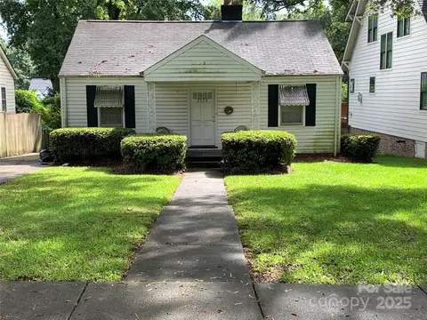 2124 Bay St, Charlotte, NC 28205