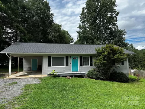 2462 Ridgecreek Dr, Morganton, NC 28655