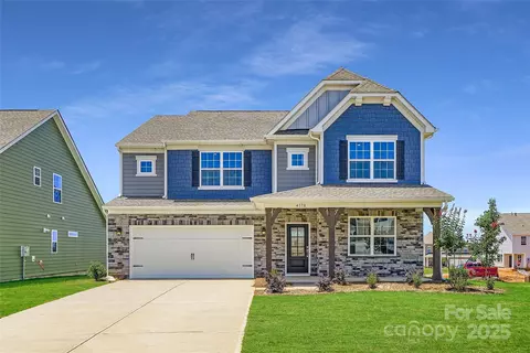 1043 Lookout Shoals Dr, Fort Mill, SC 29715